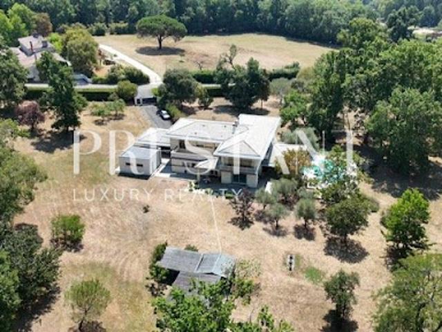 Maison avec piscine et terrasse