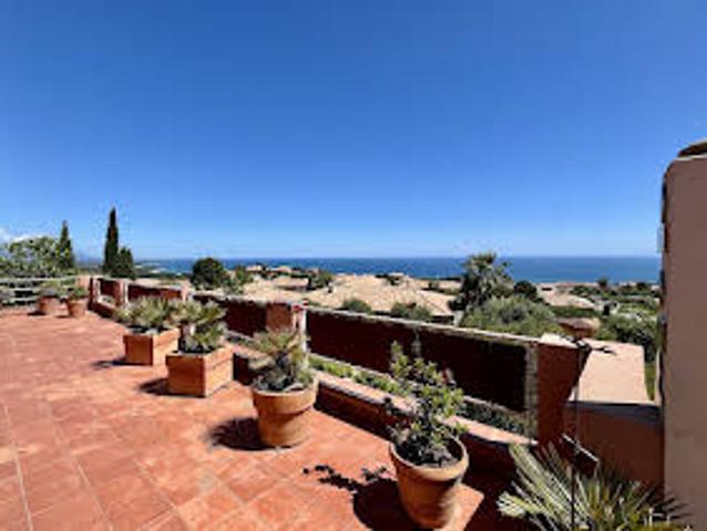 Maison avec Piscine et Terrasse