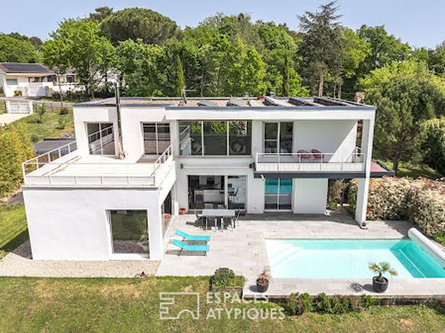 Maison avec piscine et terrasse