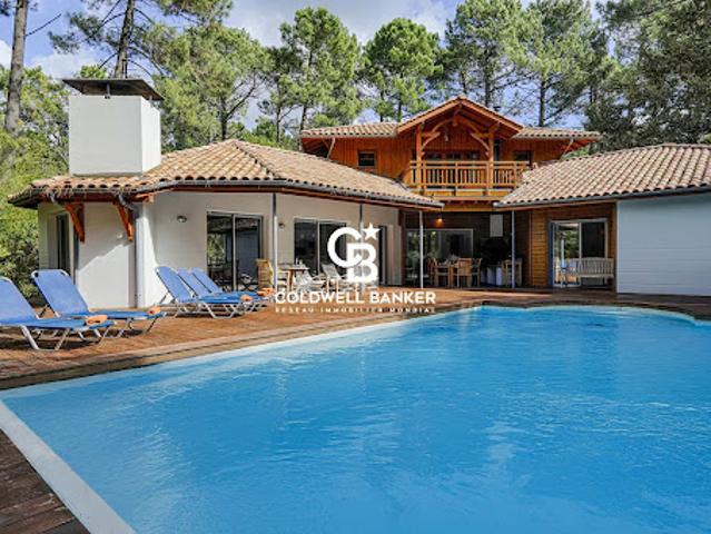 Maison avec piscine et terrasse