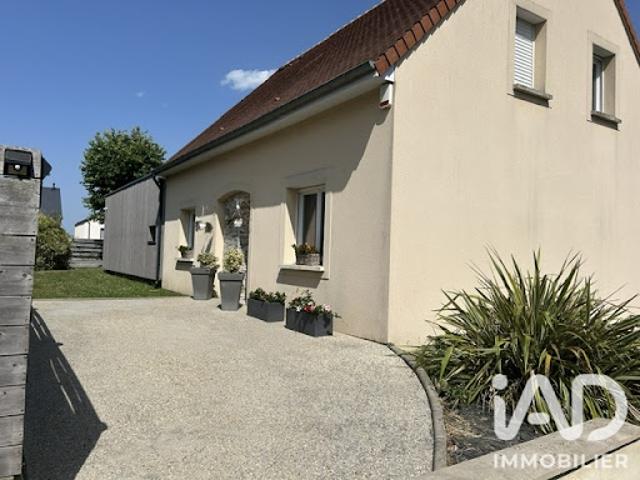 Maison avec piscine et terrasse