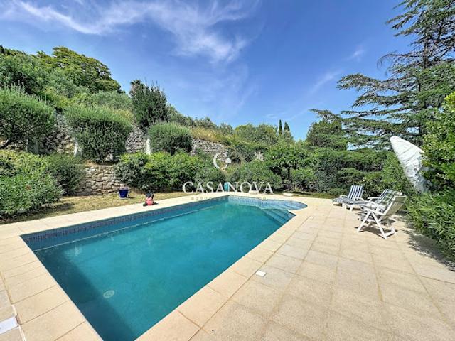 Maison avec piscine et terrasse