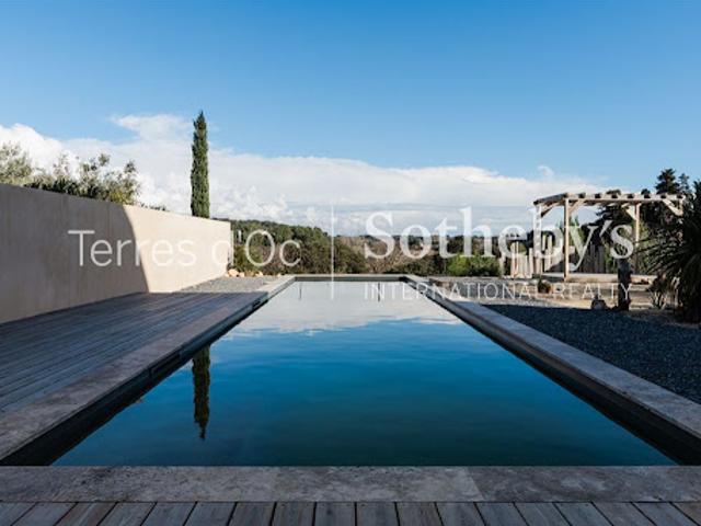 Maison avec piscine et terrasse
