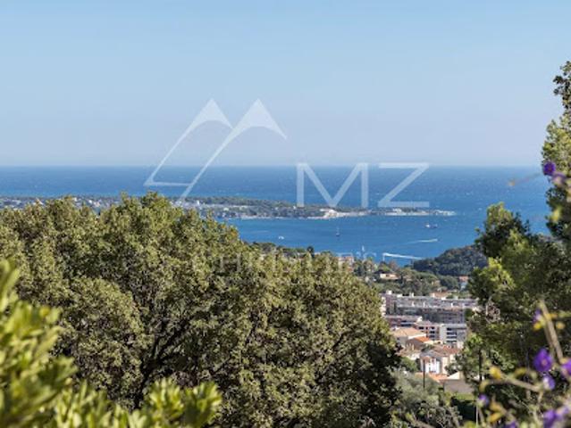 Maison avec piscine et terrasse