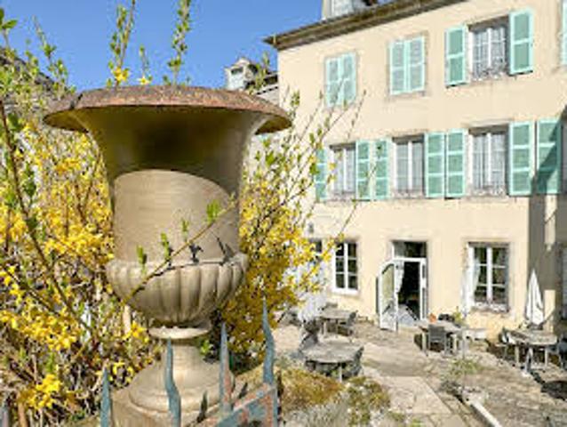 Maison avec Piscine et Terrasse