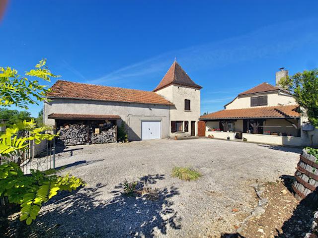 Maison avec piscine et terrasse