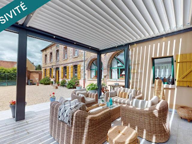 Maison avec piscine et terrasse