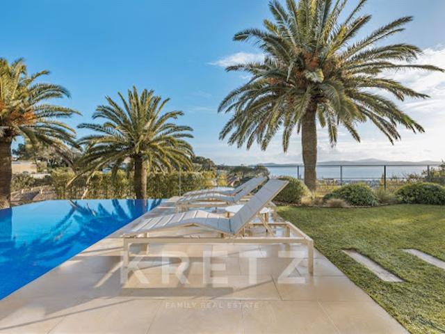 Maison avec piscine en bord de mer