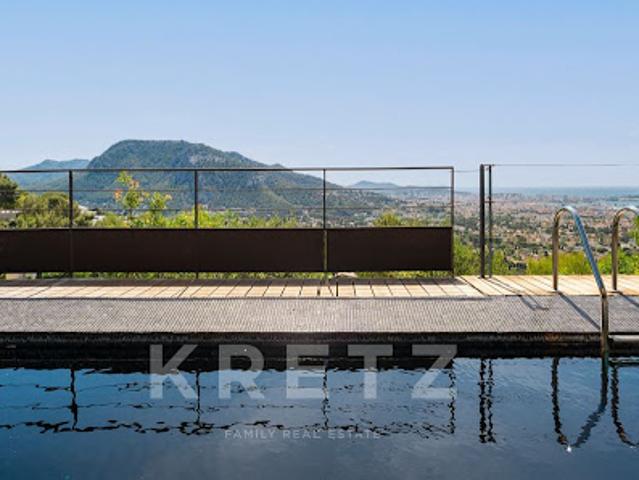 Maison avec piscine en bord de mer