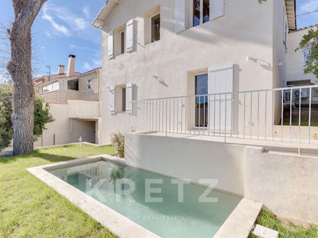 Maison avec piscine en bord de mer