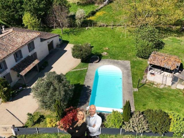 Maison avec piscine sans vis a vis