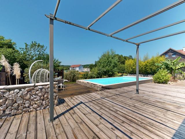 Maison avec piscine 148m2 à Rioz