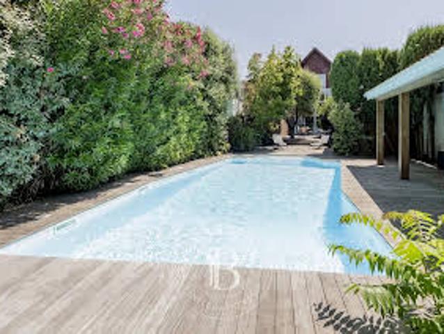 Maison avec piscine