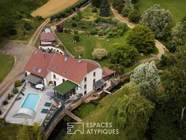 Maison avec piscine et jardin