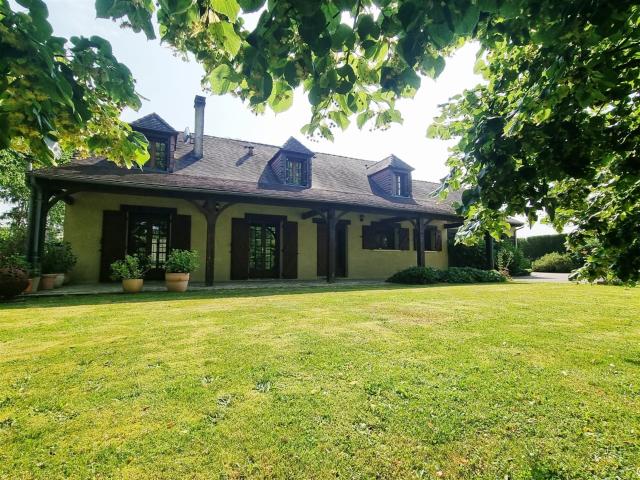 Maison Avec Piscine 207m² Glandon
