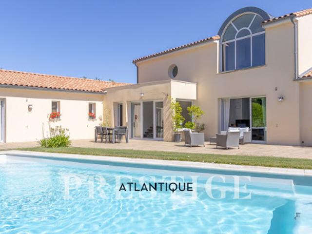 Maison avec piscine
