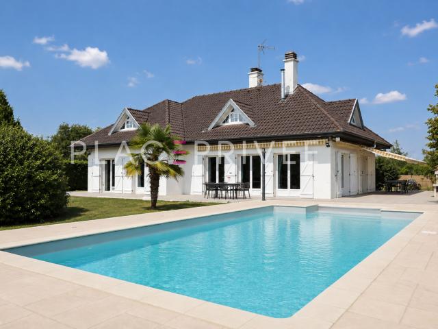 Maison avec piscine