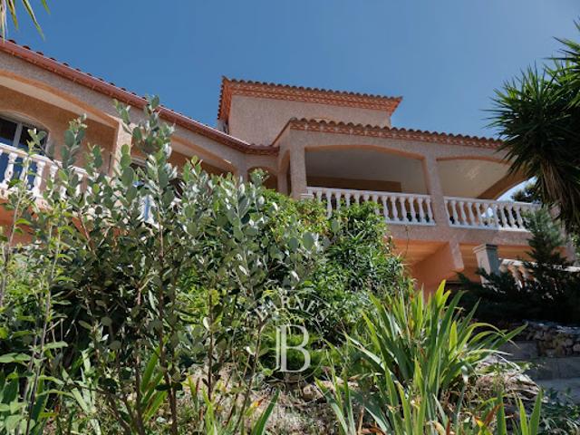 Maison avec piscine