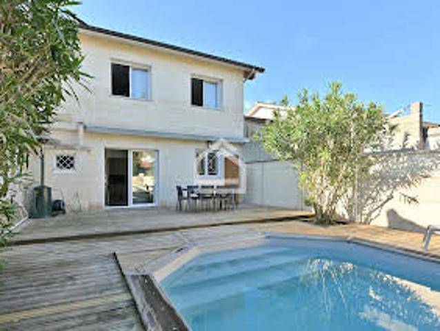 Maison avec Piscine