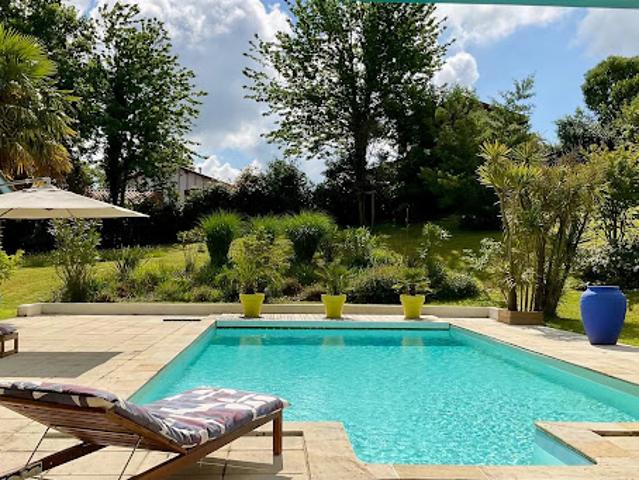 Maison avec piscine