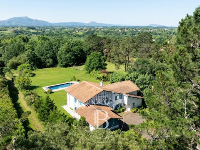 Maison avec piscine