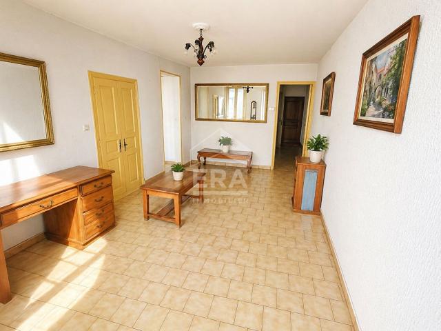 Maison avec potentiel logements, La Motte Du Caire 200 m2, p. 200m² La motte du caire