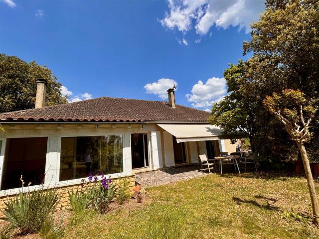 Maison avec superbe vue et potentiel de rénovation près de S. 128m² Sarlat la Canéda