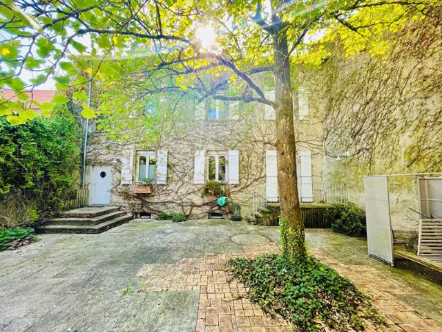 Maison Avricourt 11 pièce s 293.6 m2