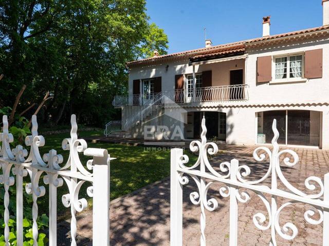 Maison Bouc Bel Air 6 pièces 150 m2