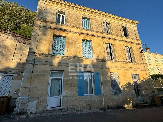 Maison Bourg 9 pièce s 180 m2