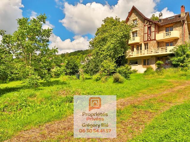 Maison bourgeoise 7 pièce s 220 m2