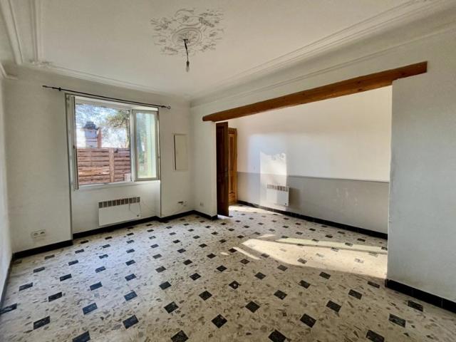 MAISON BOURGEOISE T6 COUR COMBLES