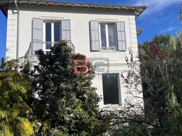 Maison Bourgeoise à Antibes proche centre