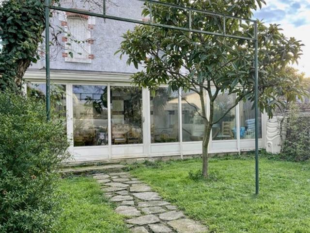 Maison bourgeoise années 30 185 m2 à rénover