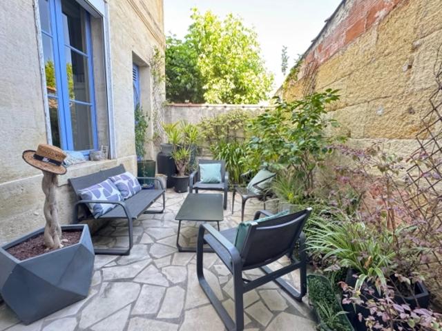 Maison Bourgeoise avec extérieur et garage