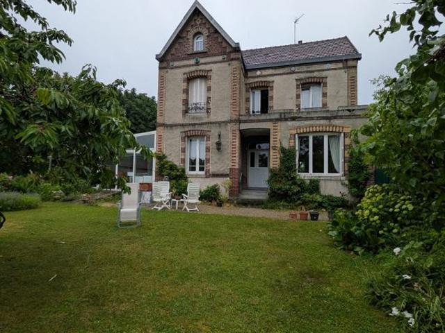 maison bourgeoise avec jardin,garage