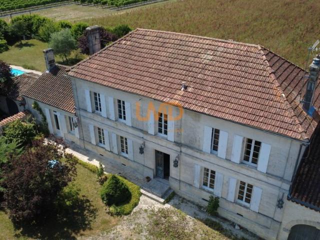 Maison bourgeoise avec Piscine 292m² Germignac