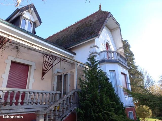 Maison bourgeoise de caractère avec parc arboré et dépendances – Corbenay Haute Saône 221,45 m2