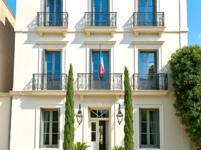Immeuble de rapport 400m² à Béziers, 6 apparts meublés haut de gamme