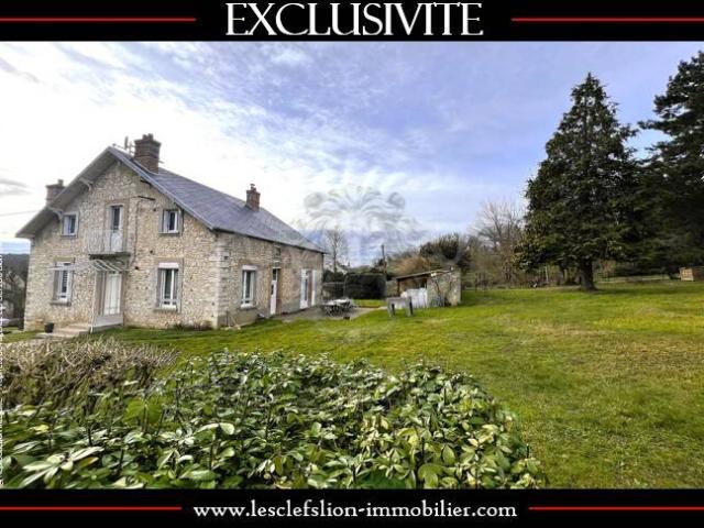 MAISON BOURGEOISE EN COEUR DE VILLAGE