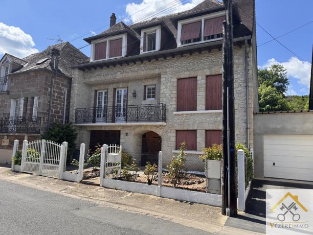 Maison bourgeoise en plein coeur d'Objat