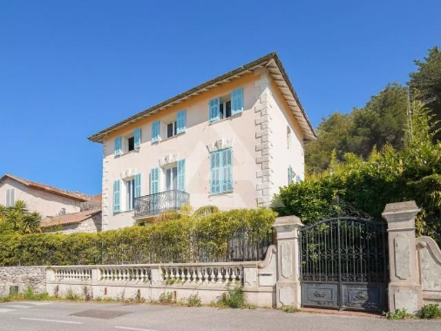 MAISON BOURGEOISE LA TURBIE DOUBLE GARAGE