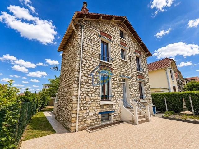 Maison bourgeoise Mantes la Jolie 80 m² 3 chambres 450 m² terrain