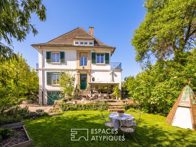 Maison bourgeoise rénovée dans son écrin de verdure