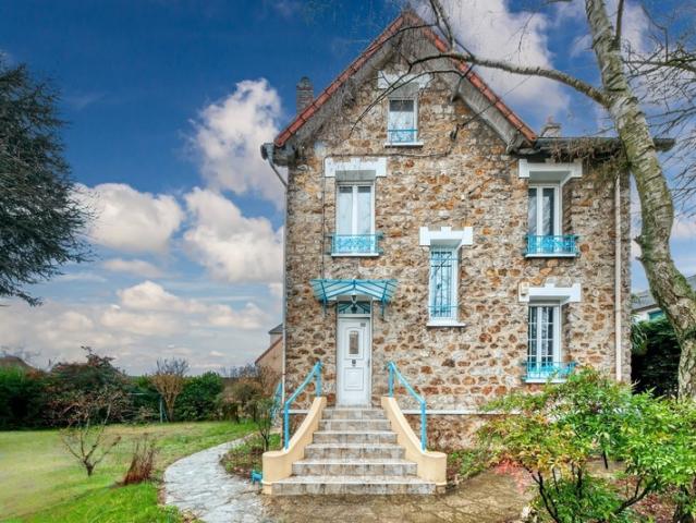 Maison bourgeoise en pierre de meulière 9 pièces 6 chambres Appartement indépendant Savigny sur Orge 91