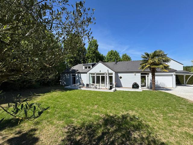 Maison Bois Contemporaine de Plain pied. superficie utile de 174,56 m2
