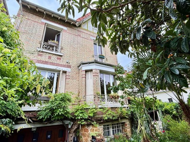 Maison Bois Colombes 4 pièce s 81.40 m2