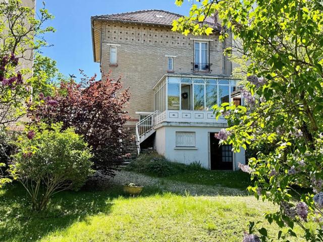 Maison Bois Colombes 6 pièces 125 m² sur 714 m² de terrain