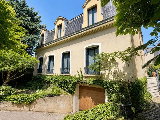 Maison Bois colombes 7 pièce s 230 m2