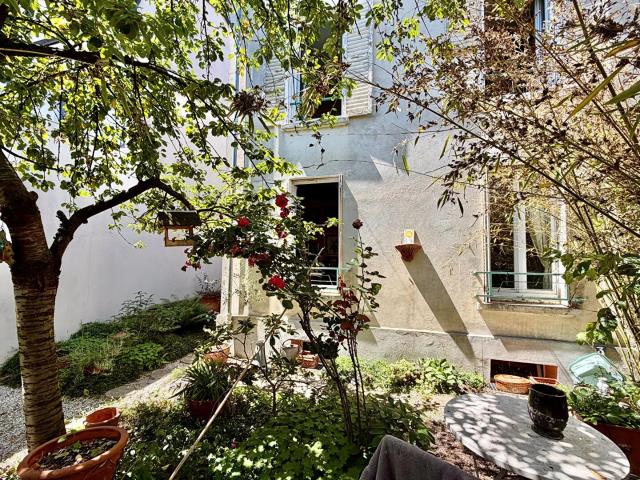 Maison Bois Colombes mairie 4 pièce s 77 m²